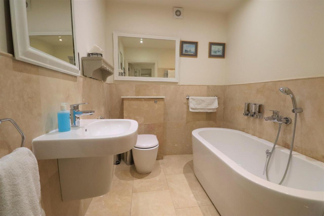 Villa Amanti Apartment Ventnor Eksteriør bilde